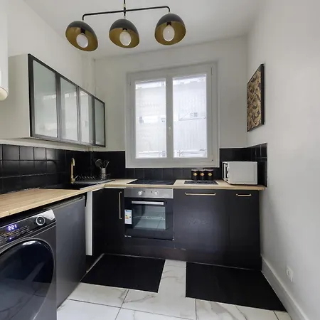 Apartment -l'emeraude De Louis Xvi- Ideal Pour Couple-solo-pro 8min De Paris-1min De La Gare *
